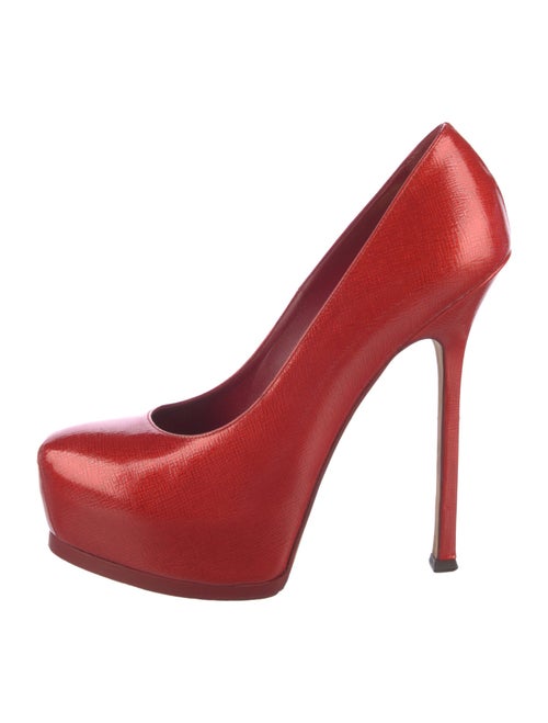 Yves Saint Laurent Leather Pumps