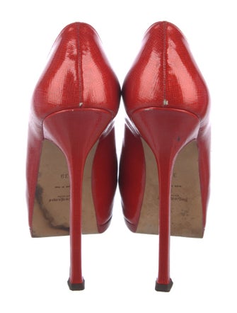 Yves Saint Laurent Leather Pumps