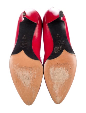 Yves Saint Laurent Leather Pumps