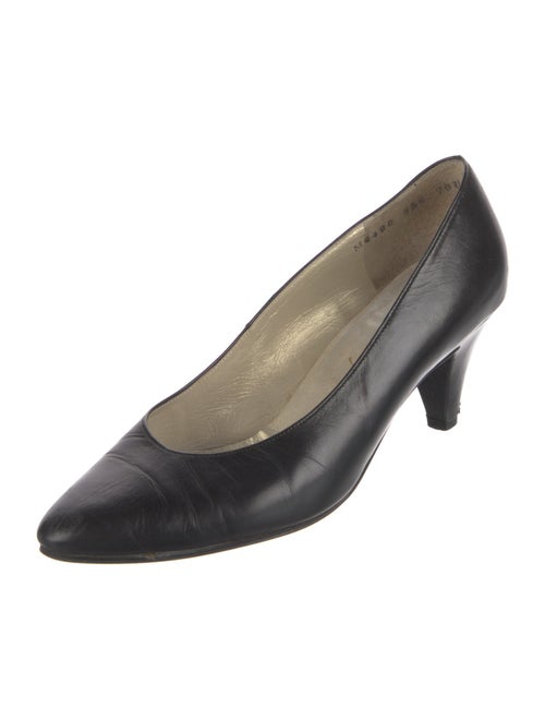Yves Saint Laurent Leather Pumps