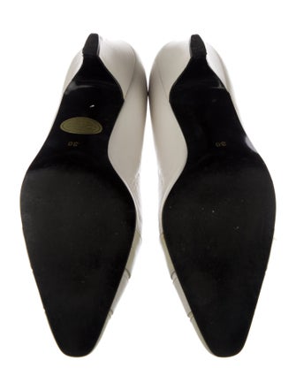 Yves Saint Laurent Leather Bow Accents Pumps
