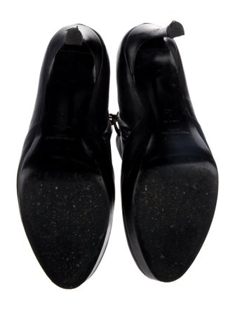 Yves Saint Laurent Rive Gauche Leather Pumps