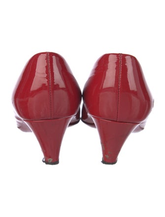 Yves Saint Laurent Patent Leather Pumps