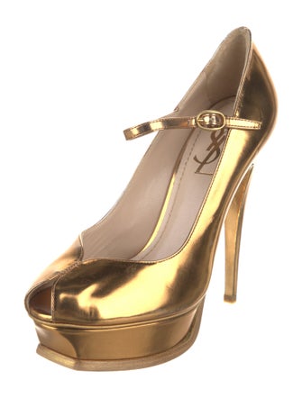 Yves Saint Laurent Patent Leather Pumps