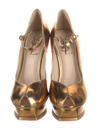 Yves Saint Laurent Patent Leather Pumps