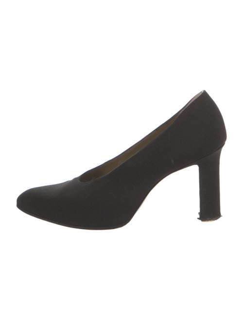 Yves Saint Laurent Pumps