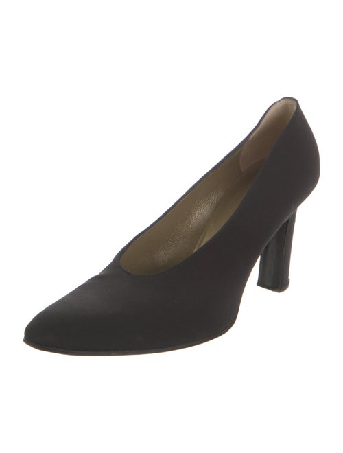 Yves Saint Laurent Pumps
