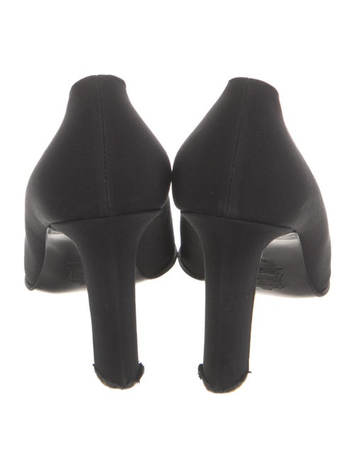 Yves Saint Laurent Pumps
