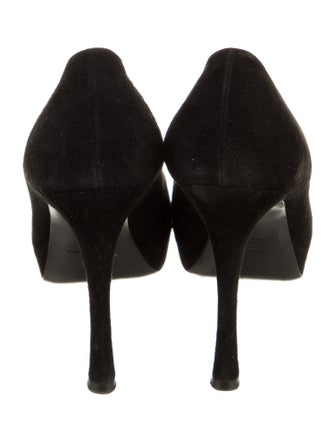 Yves Saint Laurent Suede Pumps