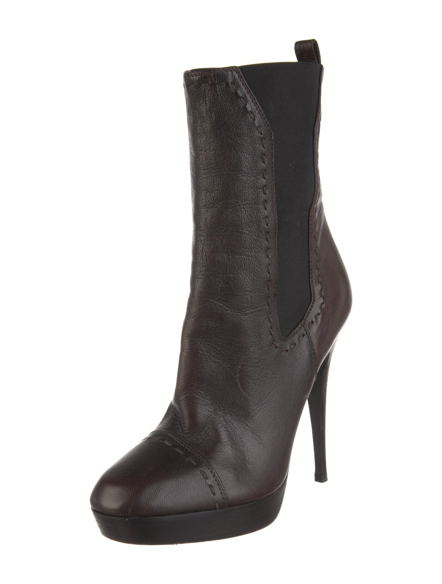 Yves Saint Laurent Leather Chelsea Boots