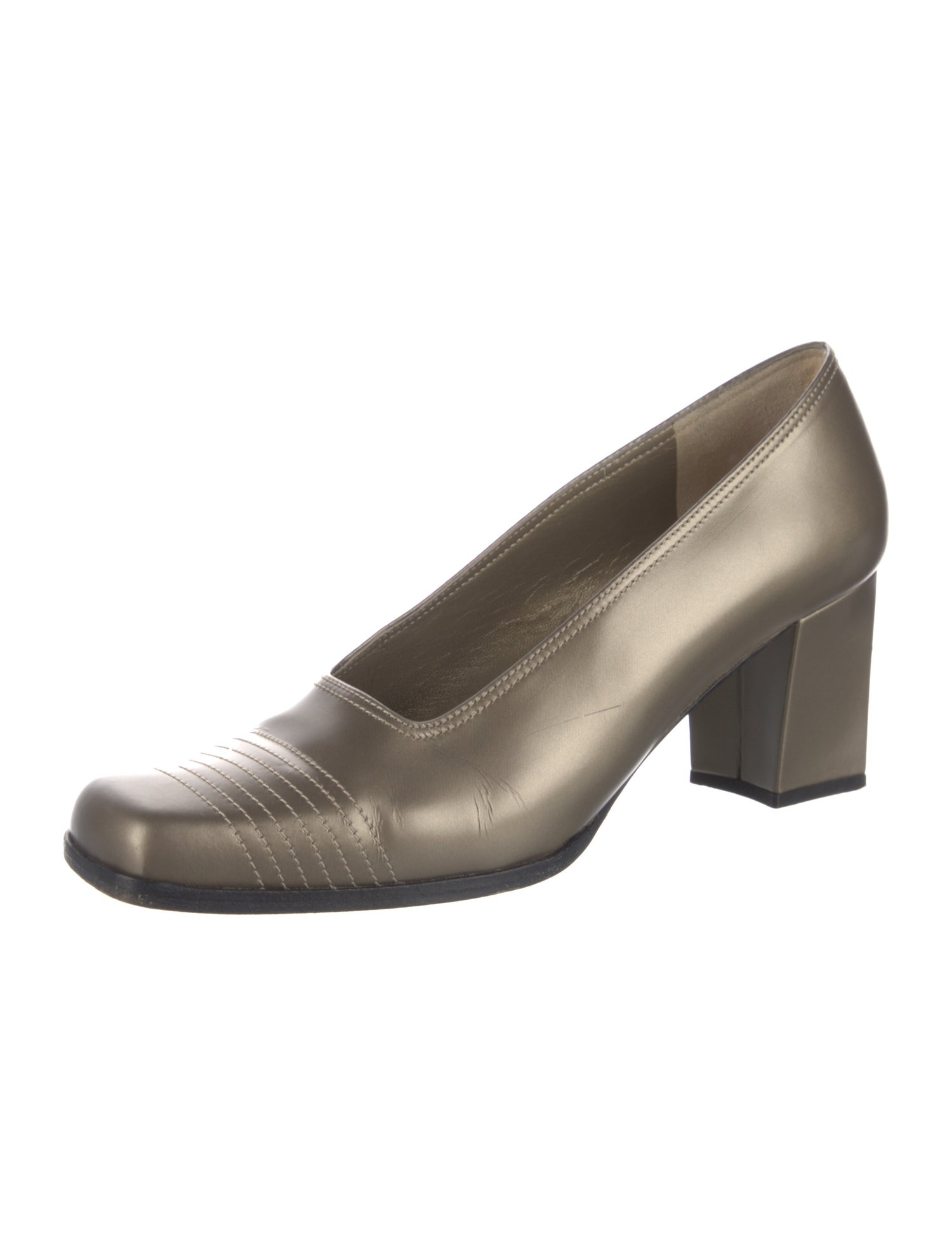 Yves Saint Laurent Leather Pumps