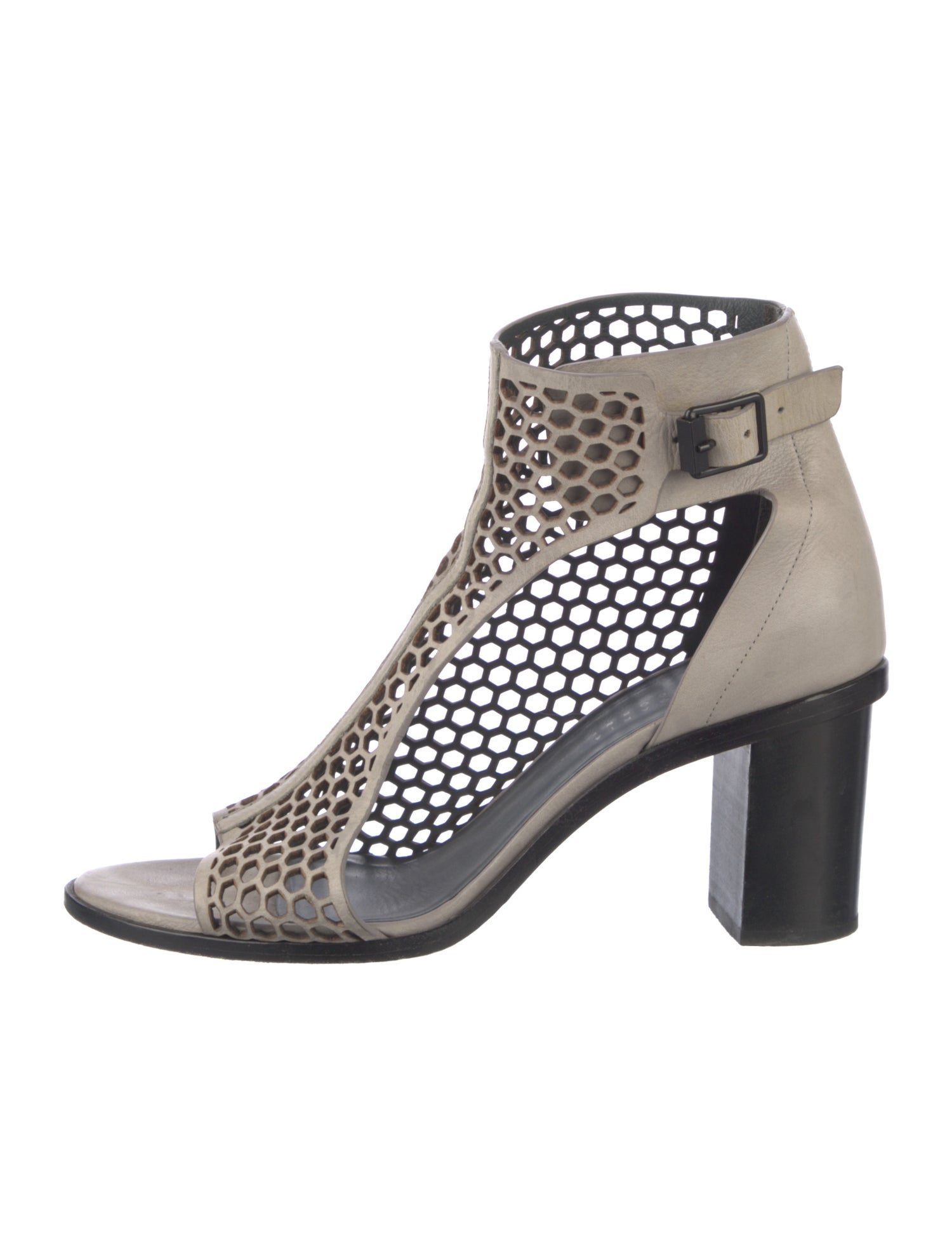 Zero + Maria Cornejo Leather T-Strap Sandals