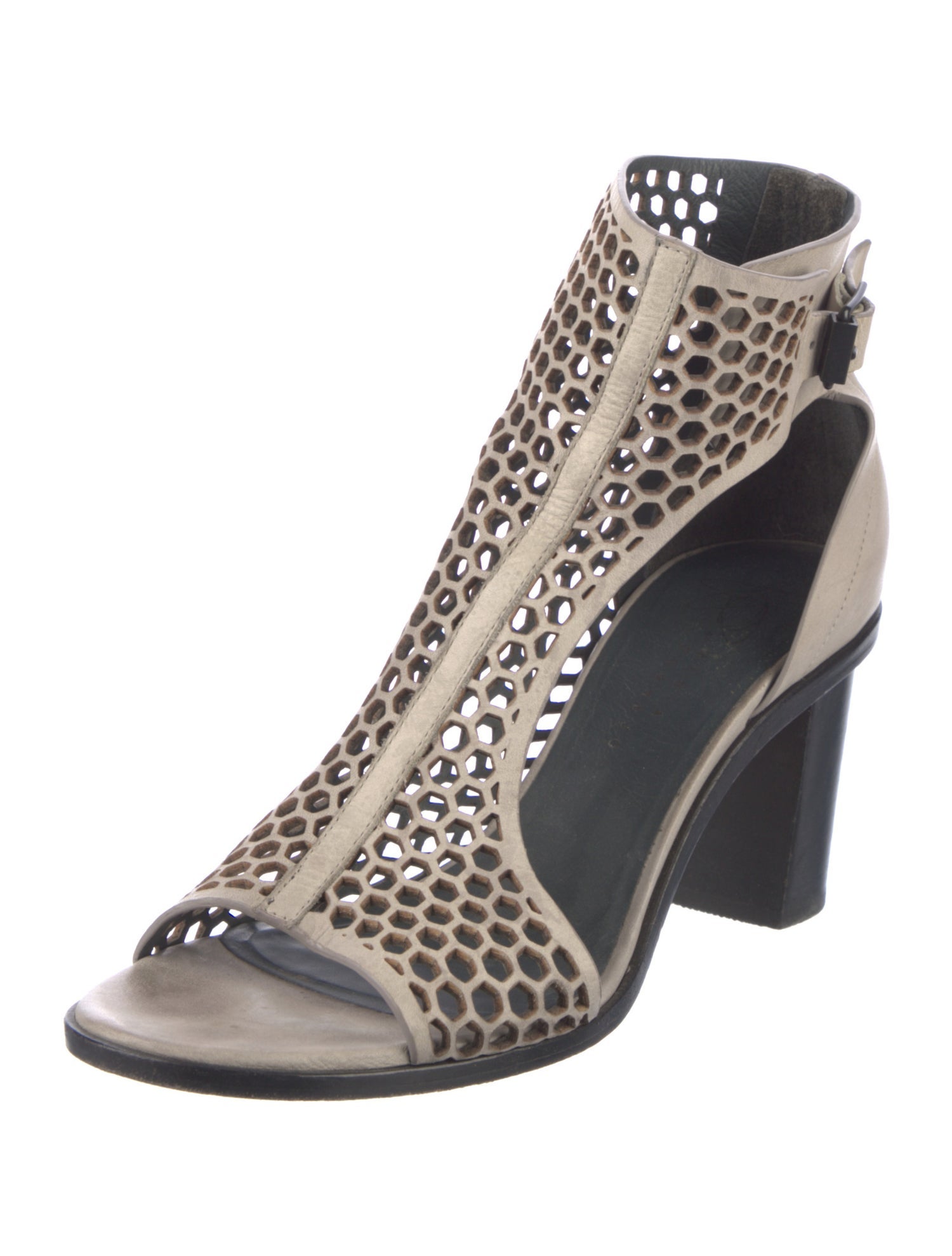 Zero + Maria Cornejo Leather T-Strap Sandals