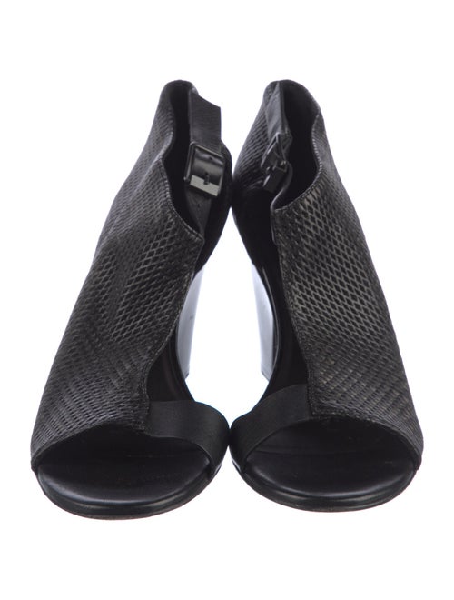 Zero + Maria Cornejo Leather Sandals