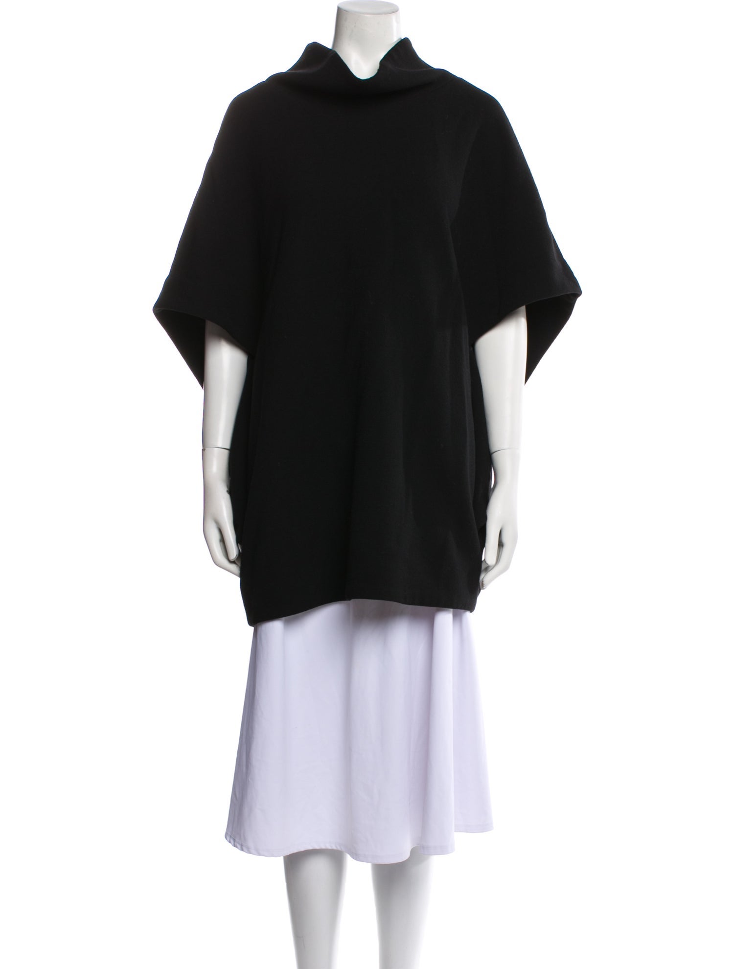 Karolina Zmarlak Wool Coat